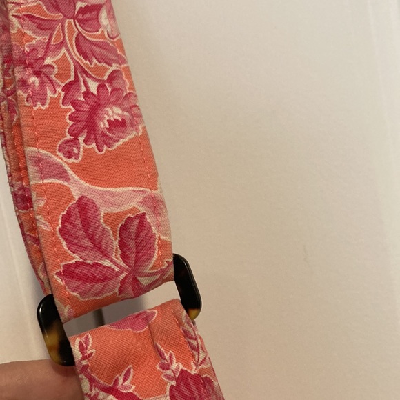 Vera Bradley Crossbody Pink Purse - Picture 6 of 11